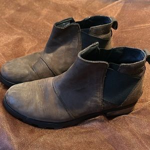 Sorel Emelie Chelsea boot